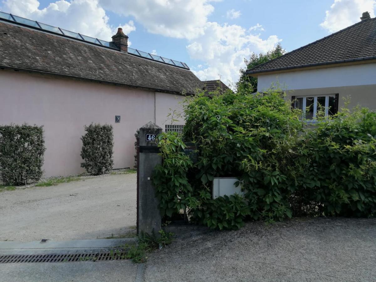 Un Verger Dans La Ville Saint-Parres-aux-Tertres Exterior photo